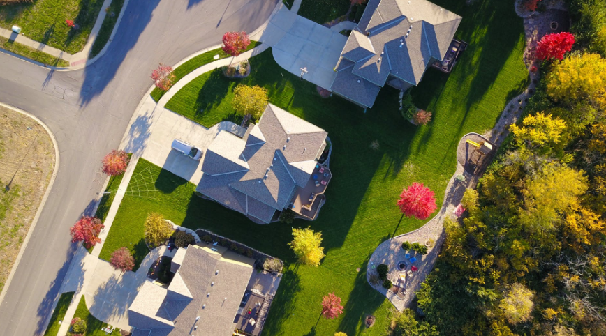 houses and their yards